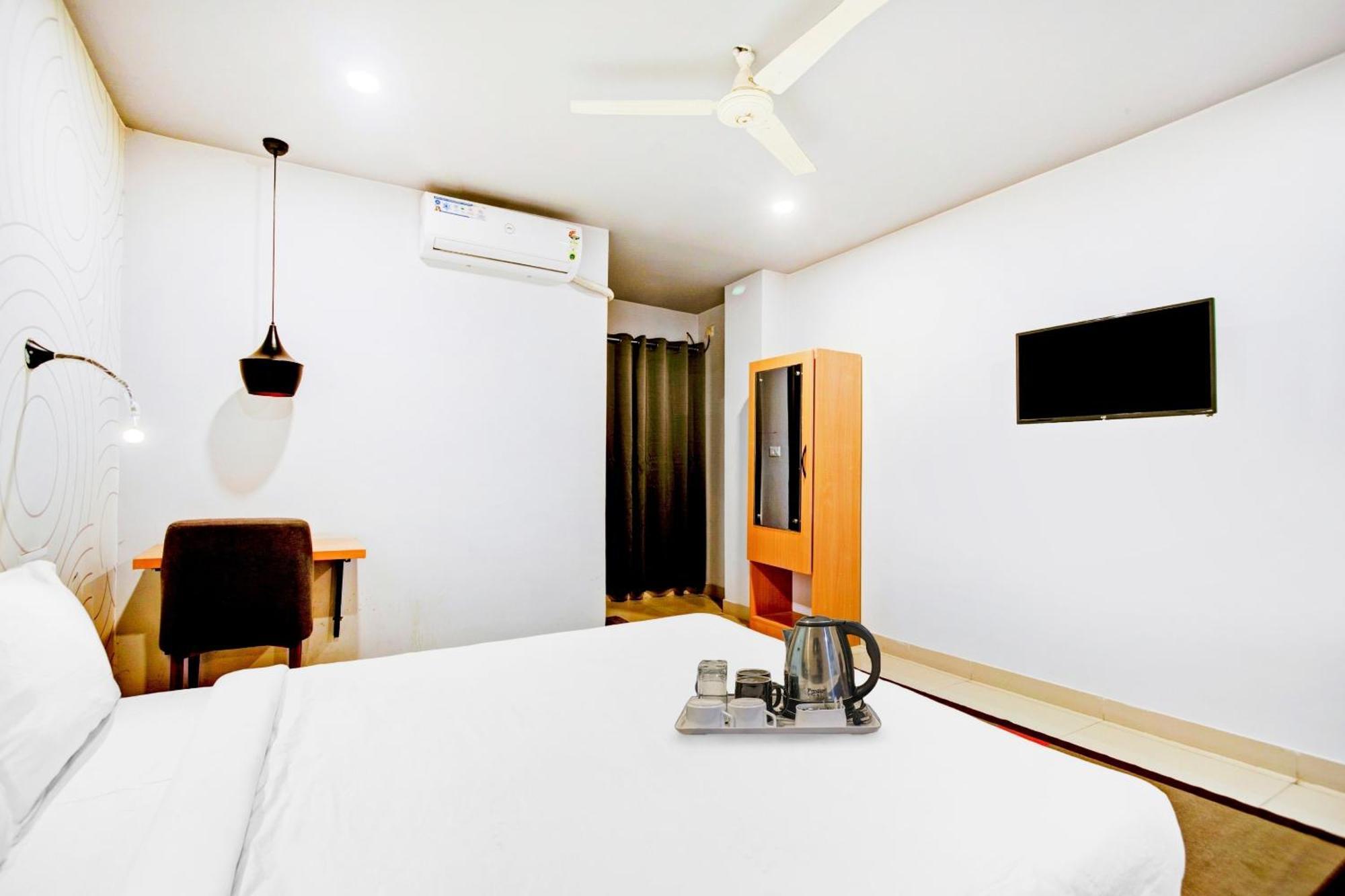 Townhouse Volga Homes Kaharpara Extérieur photo